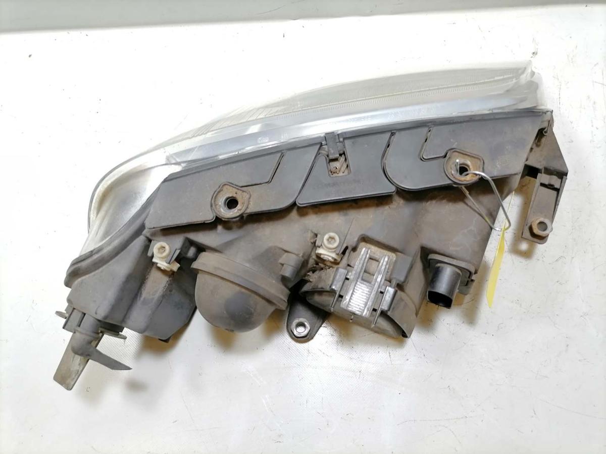 VW Passat 3BG original Scheinwerfer vorn links Halogen Bj.2003